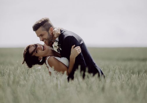 couple-joie-mariage-nature-amour