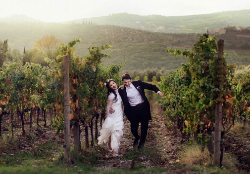 couple-bonheur-toscane-rire-vigne